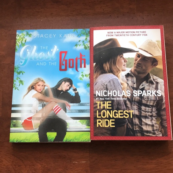 Book Lot 📚 - Picture 4 of 5